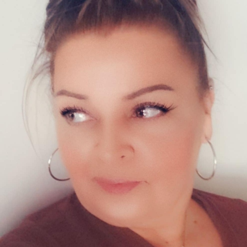 Meet your Posher, Diana